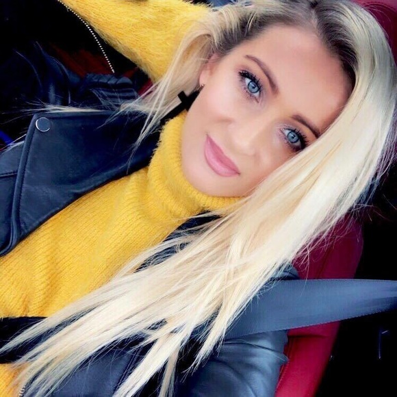 Meet your Posher, Karolina - Picture 1 of 1